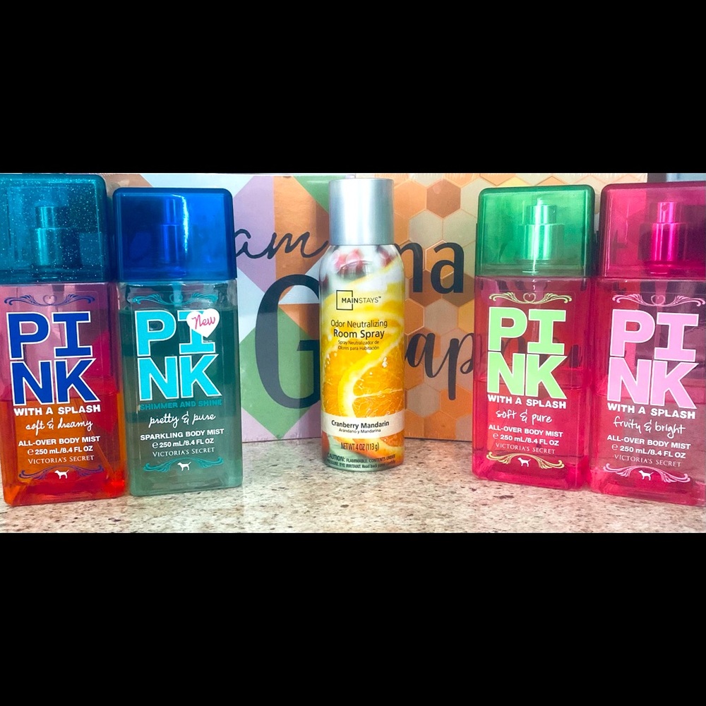 - 3 V.S Pink Body Mist’s & RoomSpray.!💕